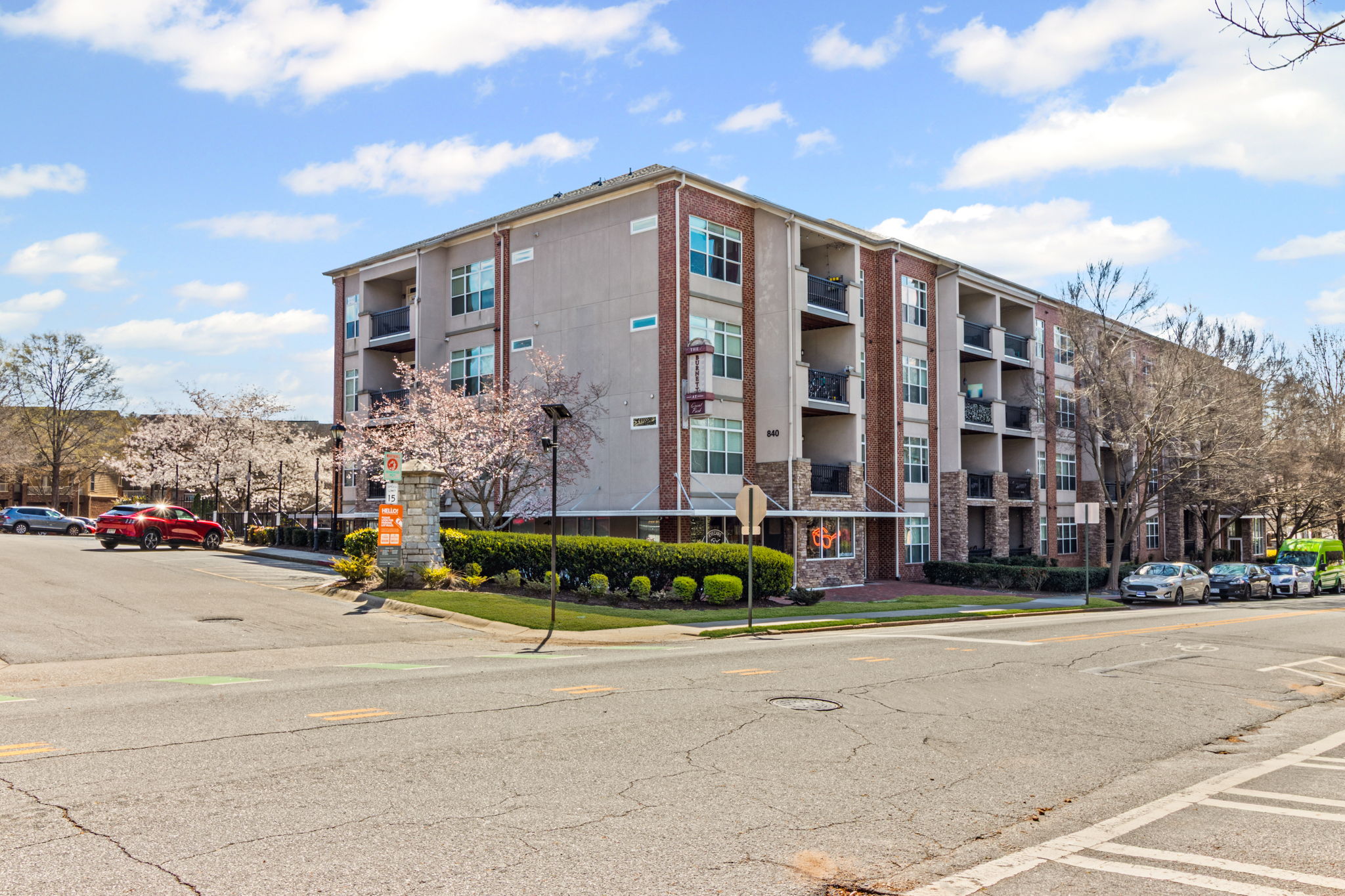 840 United Avenue Southeast - 401